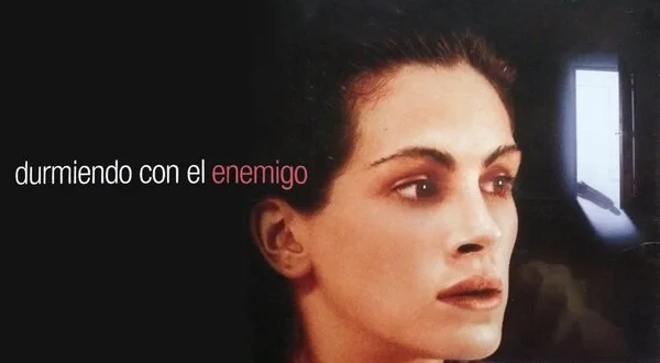 Durmiendo con el enemigo