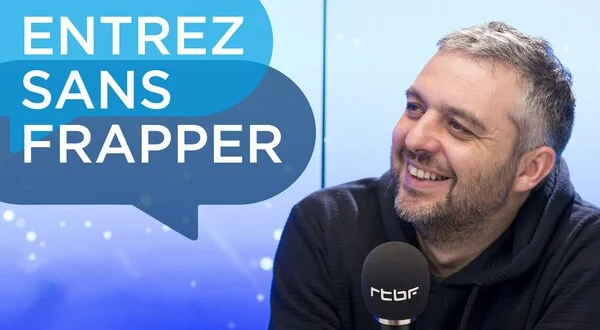 Entrez sans frapper