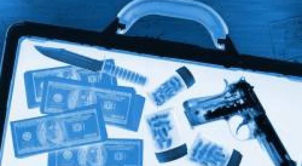 Kaçakçılar: Havalimanı Kontrol