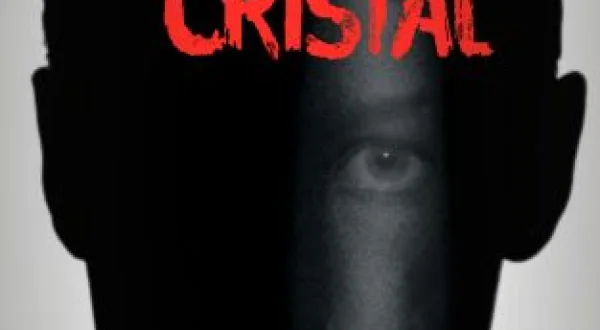Tras el cristal