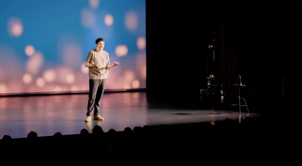 Guillermo Guiz – La formidable ascension sociale temporaire de Guy Verstraeten