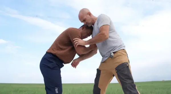Ed Stafford: Im Bann der Rituale