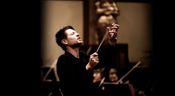 Warsaw Philharmonic Orchestra, Krzysztof Urbański: Tormis, Szymanowski, Stravinsky