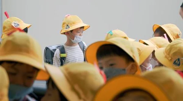小学校～それは小さな社会～(日)