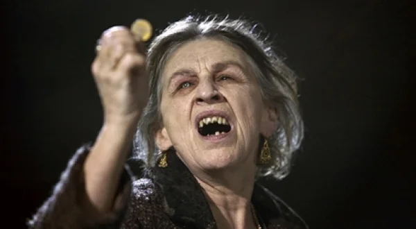 Super lunes: Arrástrame al infierno
