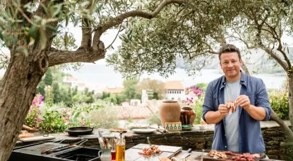 Jamie Cooks the Mediterranean