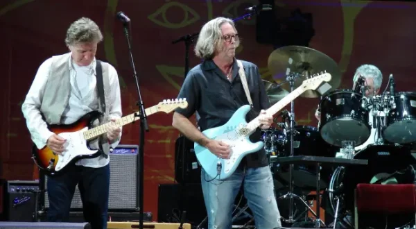 Eric Clapton & Steve Winwood - Live from Madison Square Garden