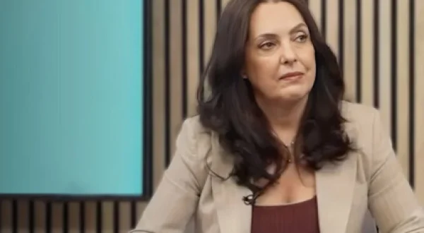 Dialogos con arte y conciencia