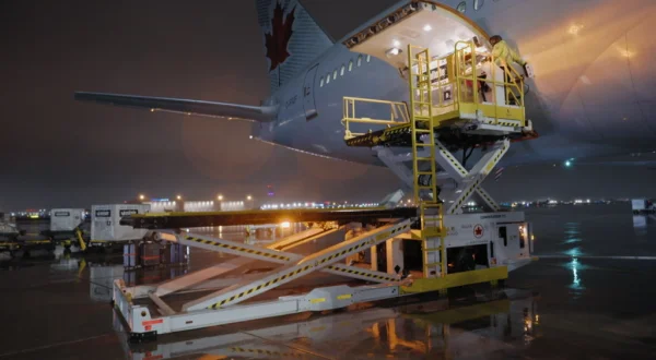Dentro del aeropuerto de Toronto