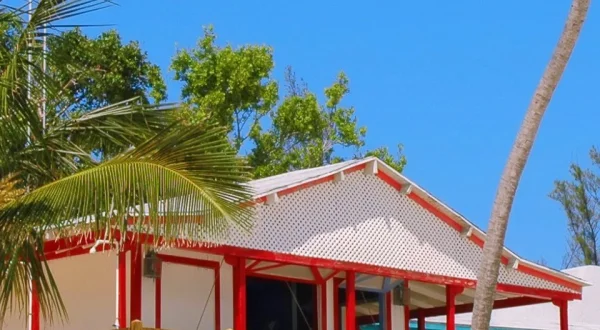 Beachfront Bargain Hunt