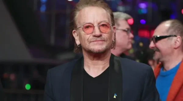 Bono: In attesa di un salvatore