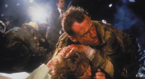 GREU DE UCIS | DIE HARD