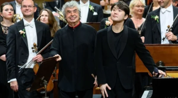 Ravel, Chaikovski: Seong | Orquesta Filarmónica Checa, Semyon Bychkov