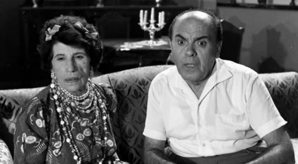 Ο Κλέαρχος, η Μαρίνα κι ο Κοντός