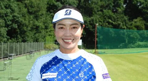 ひとりゴルフ 西山ゆかり