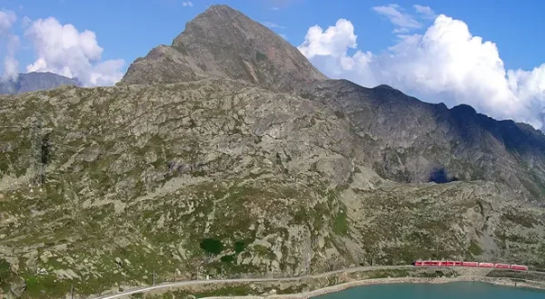 Die Alpen von oben