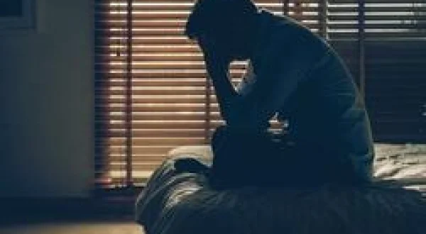 Petits meurtres sur le campus : les fantômes du passé