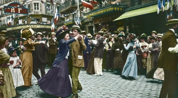 Dans les bals populaires, une histoire de la France qui danse
