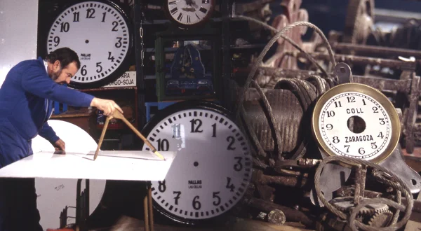 El relojero. Restauración, fabricación de piezas y automatización de relojes antiguos