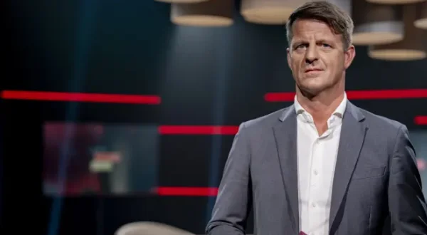 Links. Rechts. Mitte - Duell der Meinungsmacher