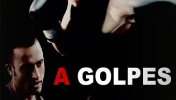 A golpes