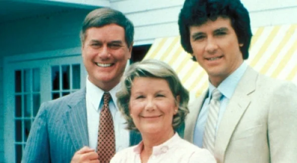DALLAS | DALLAS (1977)