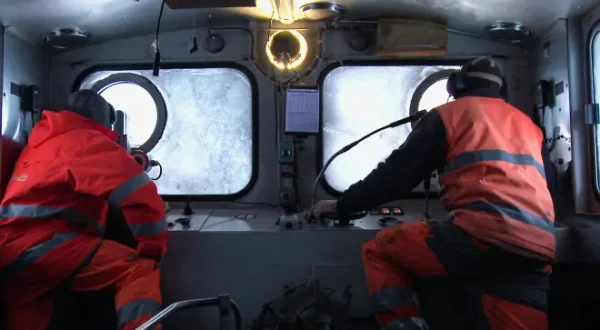 Winterdienst auf Schienen - Stahlkolosse auf eisig