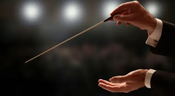 Symphonic Dances ----- Andante con moto. Tempo di valse