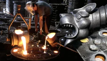 Hierro fundido. Proceso tradicional de fundición de piezas de hierro