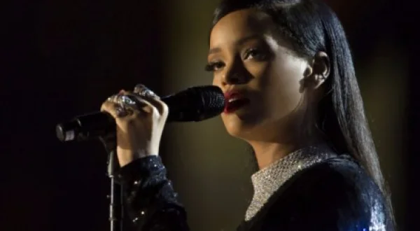Rihanna - Live at Made In America