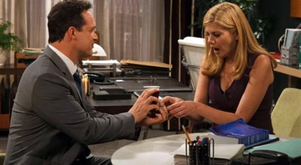 The Exes | Un diente incómodo