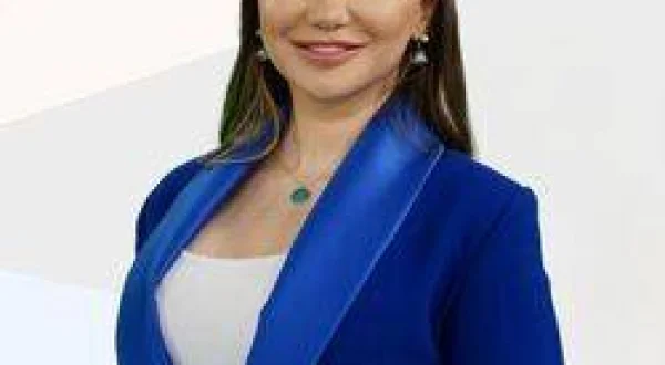 Esra Ezmeci İle Yeni Baştan