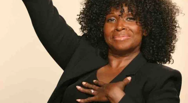 Liz McComb in Paris: Back to Blues