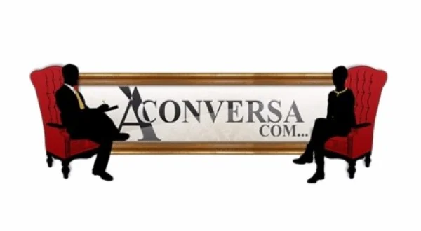 À Conversa Com...