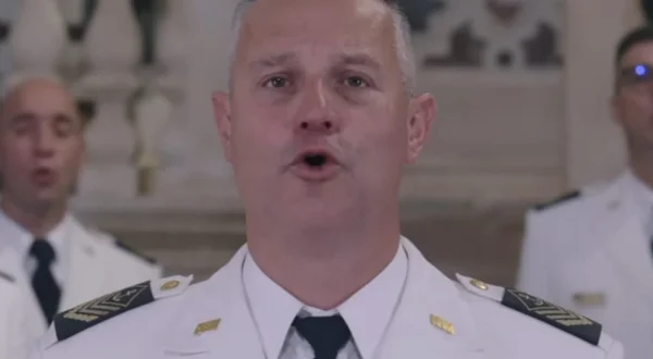 Klapa \"Sveti Juraj\" - HRM - Kad se budem, Bože, k Tebi penjao