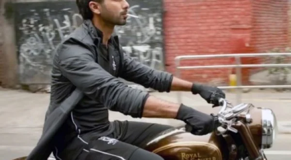 Extraa Shots - Kabir Singh