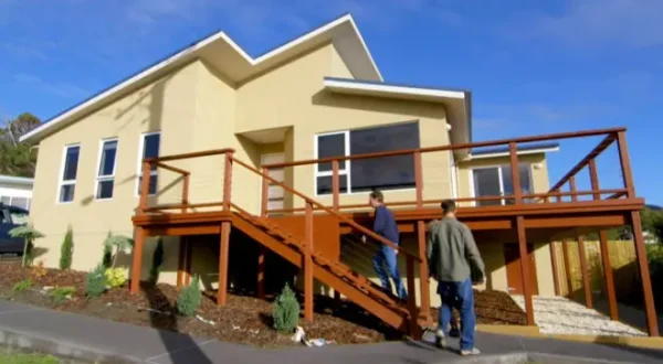 House Hunters International