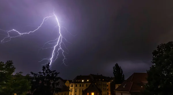 Blitzschlag – Gefangen im Gewittersturm