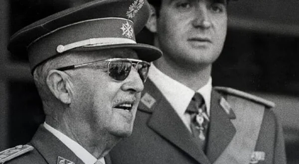 Les Echos de l'Histoire
