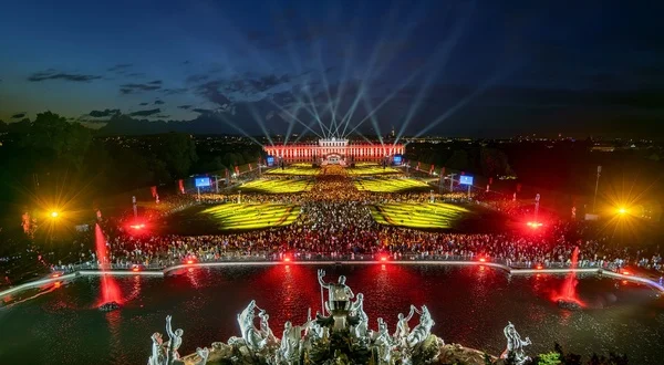 Sommernattkonsert med Wienerfilharmonikerne og Sir Bryn Terfel