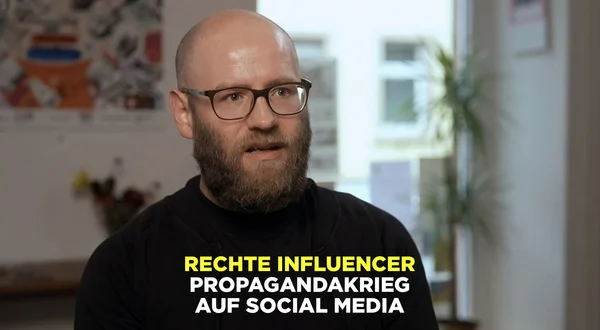 Rechte Influencer - Propagandakrieg auf Social Media