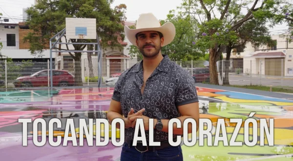 Tocando al corazón