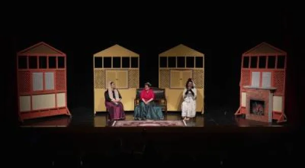 Başka Bir Sahne