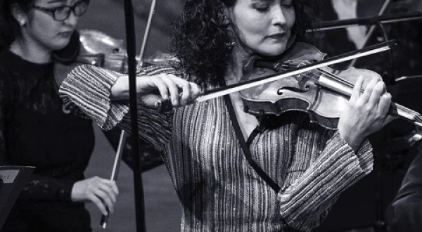 Alena Baeva, Orchestre Philharmonique Royal de Liège, Lionel Bringuier: Mendelssohn, Beethoven
