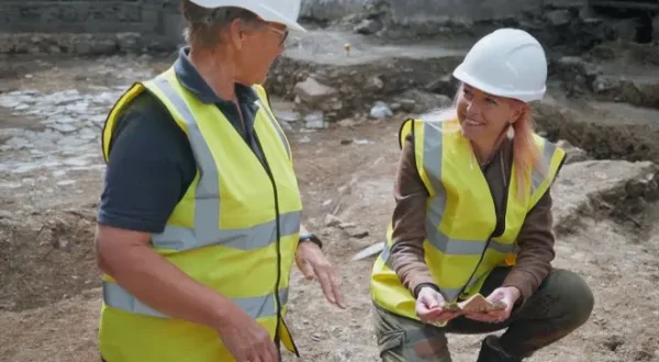 Digging for Britain