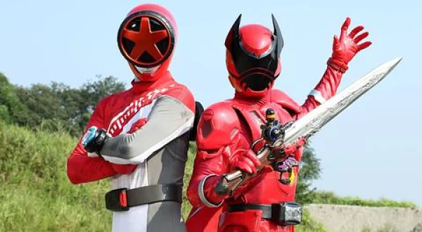 爆上戦隊ブンブンジャーＶＳキングオージャー