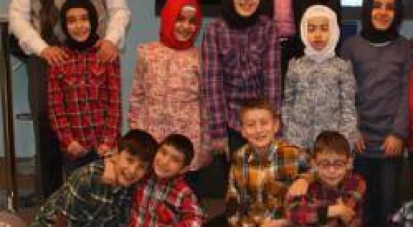 Çocuğuz Kur'an Okuyoruz