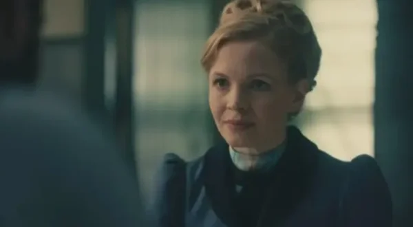 Miss Scarlet, Détective Privée