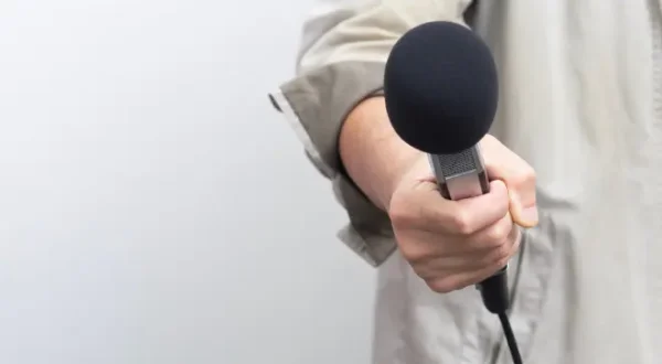 La parole est à nous