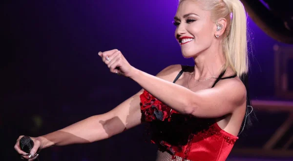 Gwen Stefani - This is What The Truth Feels Like Tour 2016